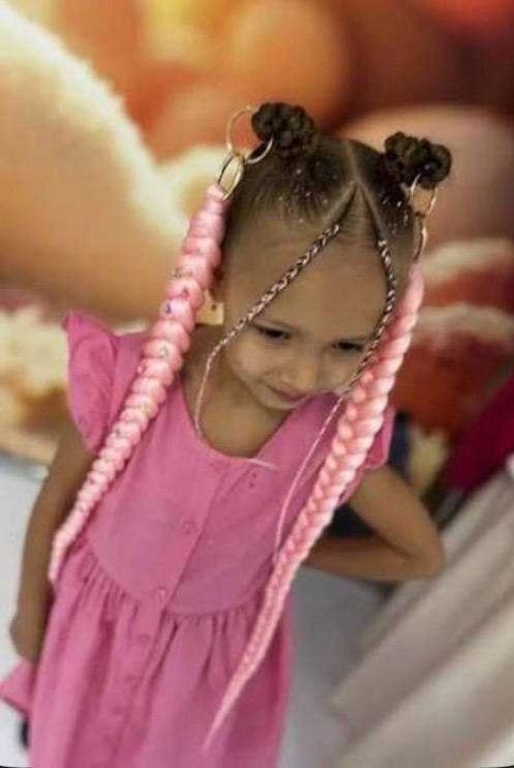 Плитки - на карабинери.