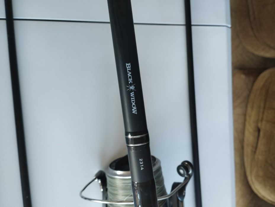 Шаранджийски въдици и макари daiwa