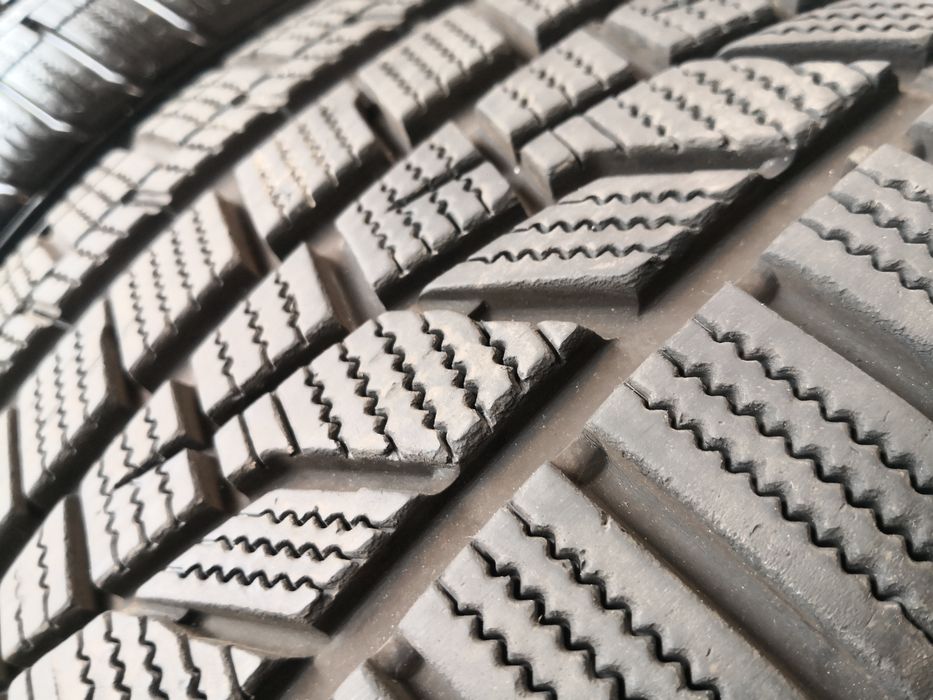 255 45 19 цола гуми като нови hankook dot 23