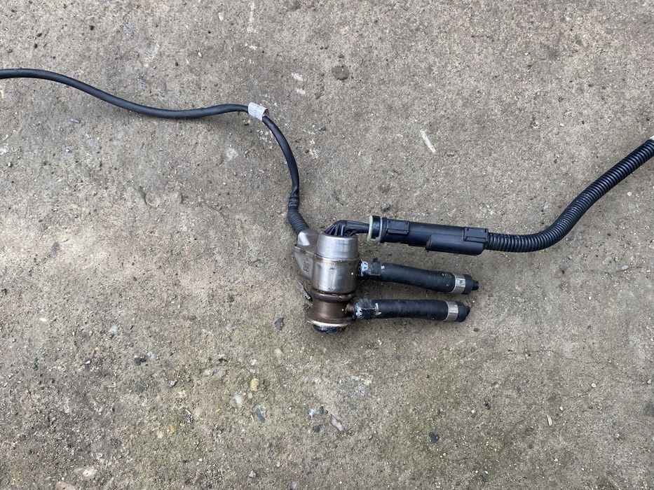 Injector AdBlue Audi Volkswagen Skoda Seat 2.0 TDI 04L131113J