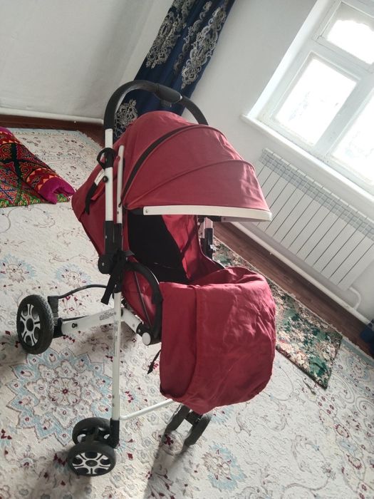 каляска демисезо́нный