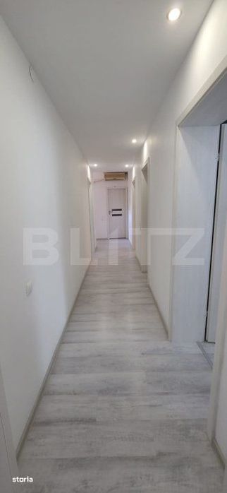 Proprietate Exclusivista: 2 Case, Piscina si Teren de Tenis pe 3833 mp