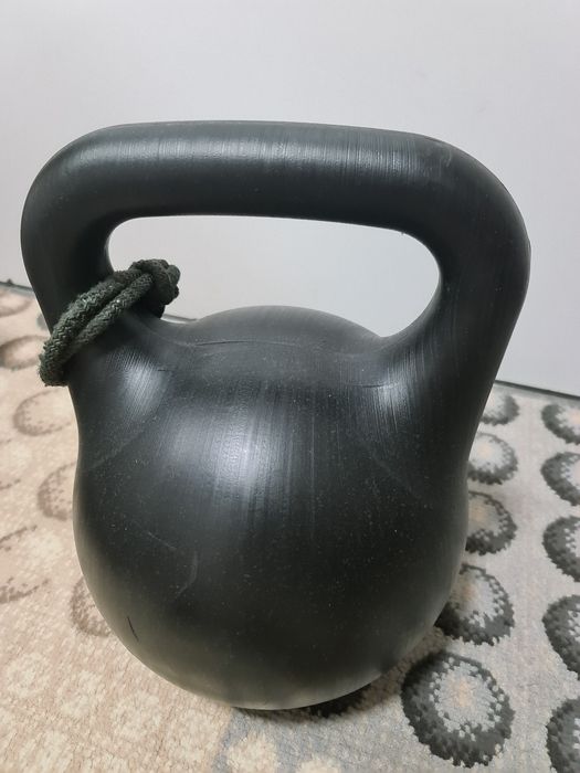 Продам гири для силовых тренировок.
