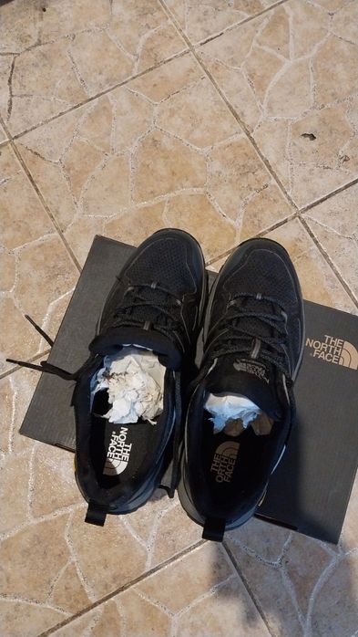 Маратонки, обувки The north face.