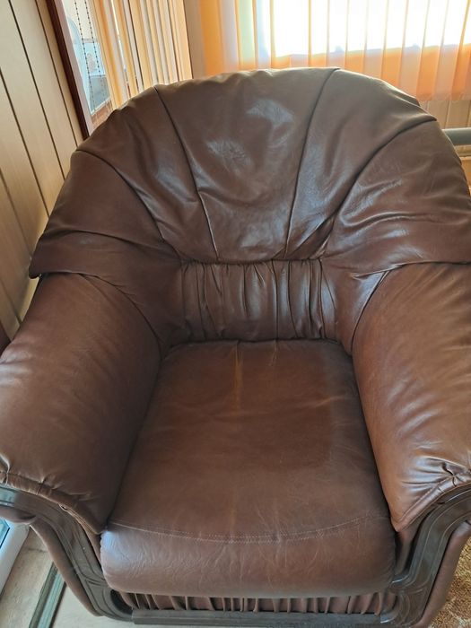 2 fotolii 150 lei  bucata