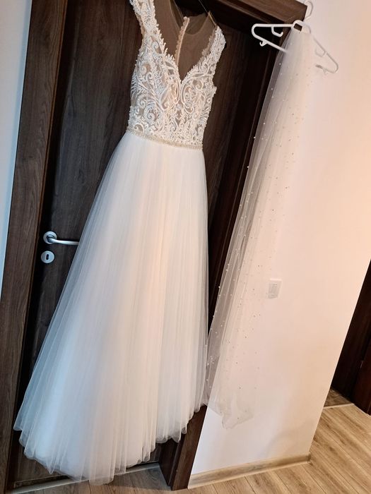 Vând rochie mireasa mărimea S-M