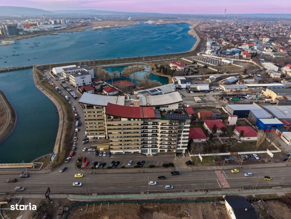 ​De vanzare apartament dublu, confort dublu. Bdul. Unirii - Bacau