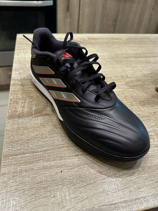 Футболни маратонки adidas