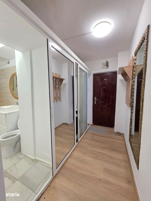 2 camere, str. Smirodava, intersecție cu C. A. Rosetti, mobilat