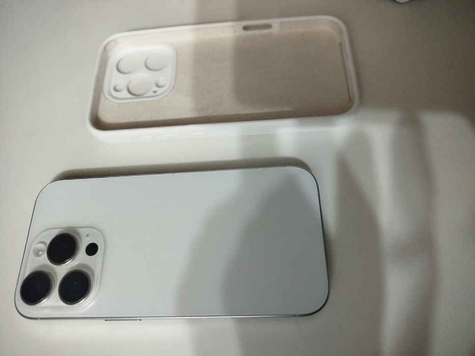 Продам айфон 16про