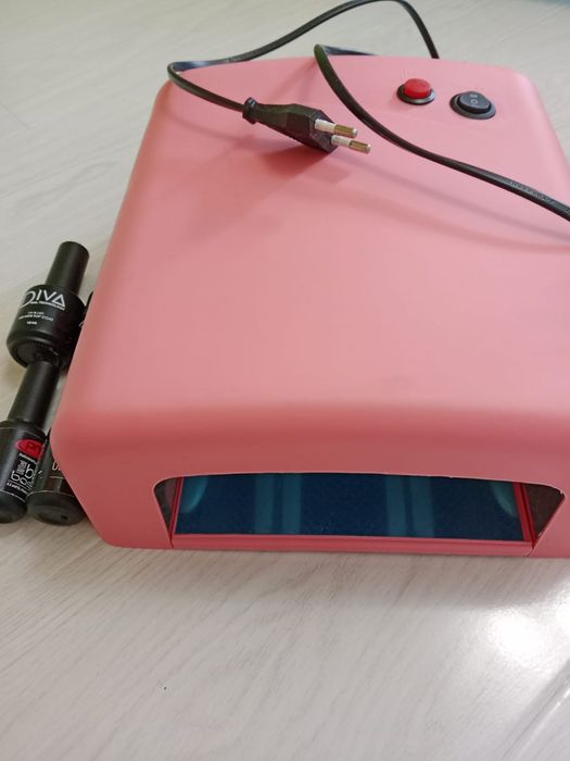 Лампа для ногтей