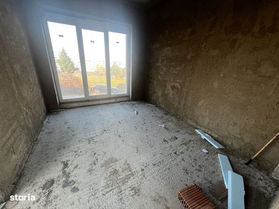 Apartament de 4 camere, 100 mp, 50 mp terasa, Europa — fotografia 3