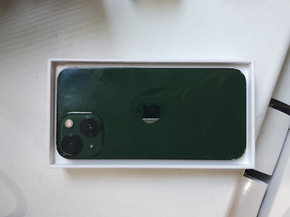 Iphone 13 mini .