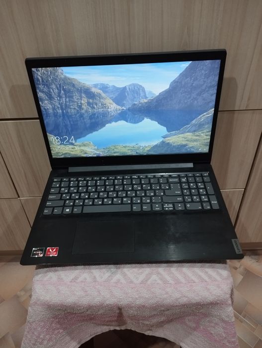 Ноутбук Леново .