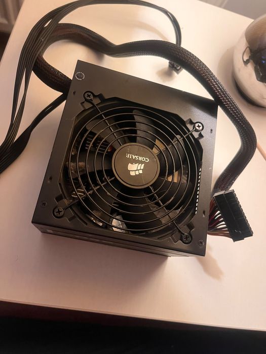 Sursa Corsair CS650M 650W pret negociabil