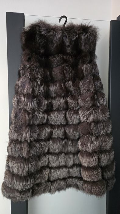 Продам жилетку натуралка