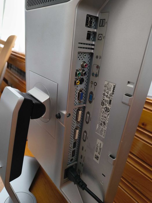 Монитор Dell 2408WFP