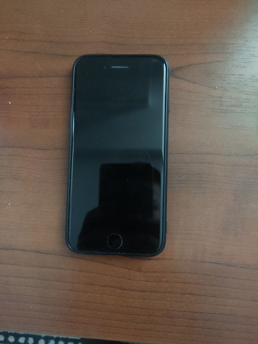 iPhone 8 с коробкой