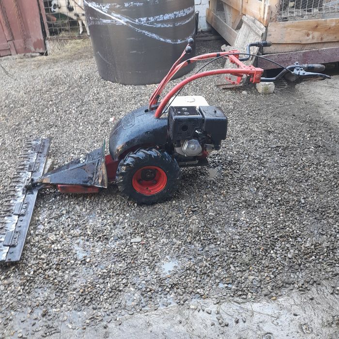 Vând motocositoare rapid