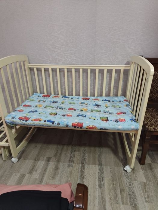 Заводская кроватка