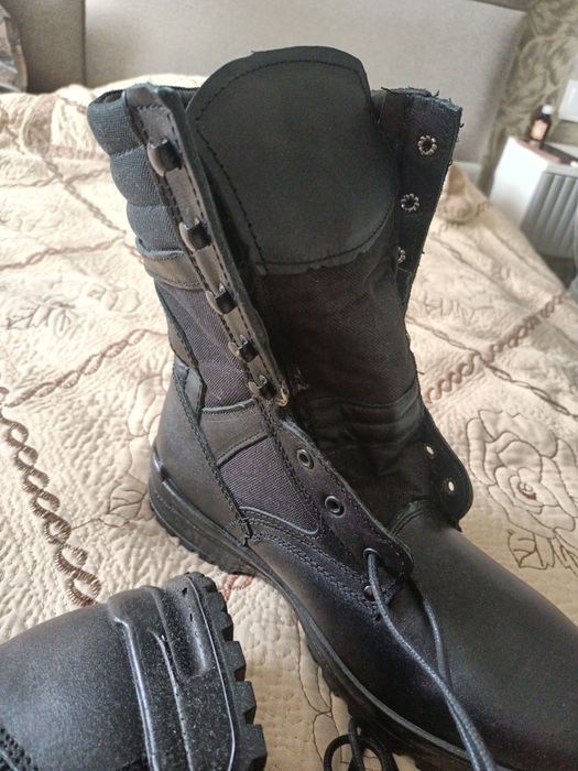 Берцы летние черные