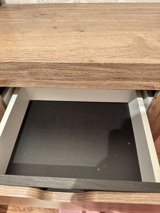 Продам кровать и тумбочки