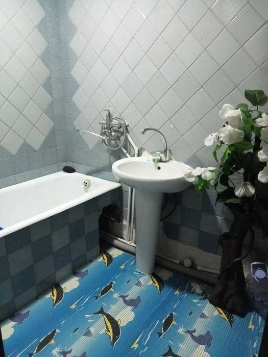 Сдается кв на Алмазаре, Каракамиш 1/4 , ор-р: Базарчик Чукурсай!