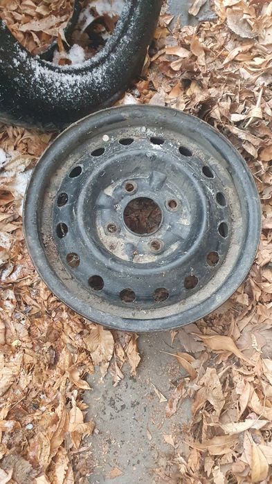 Диски на 14.  4 дыры