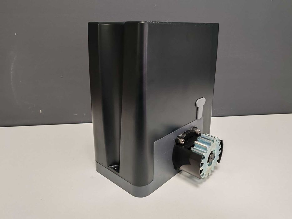 BERG - Автомат за гаражна плъзгаща се врата DKC800AC до 800 кг.