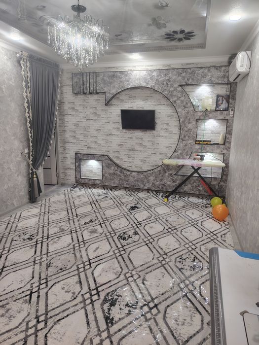 Uy sotiladi 2 xona 65kv.