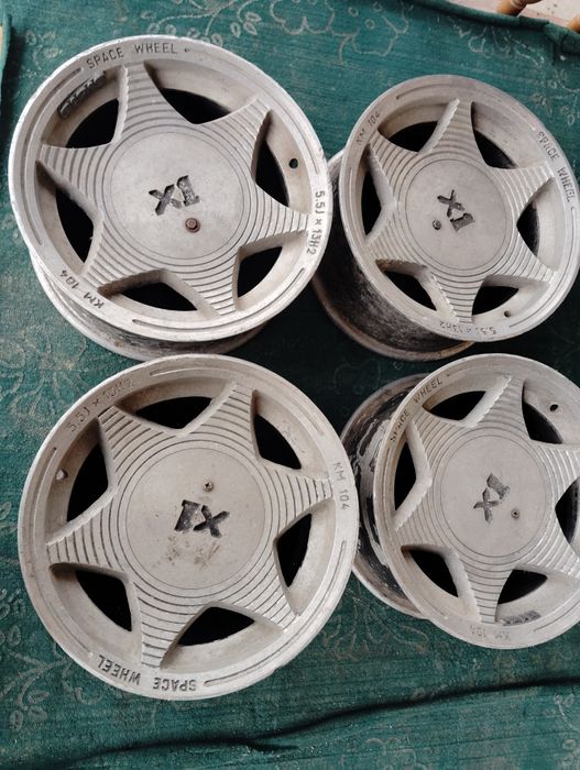 Jiguli diska sotiladi Diametri 13