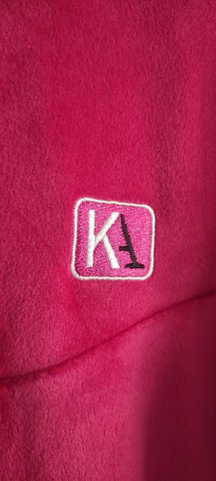 нов плюшен комплект с качулка