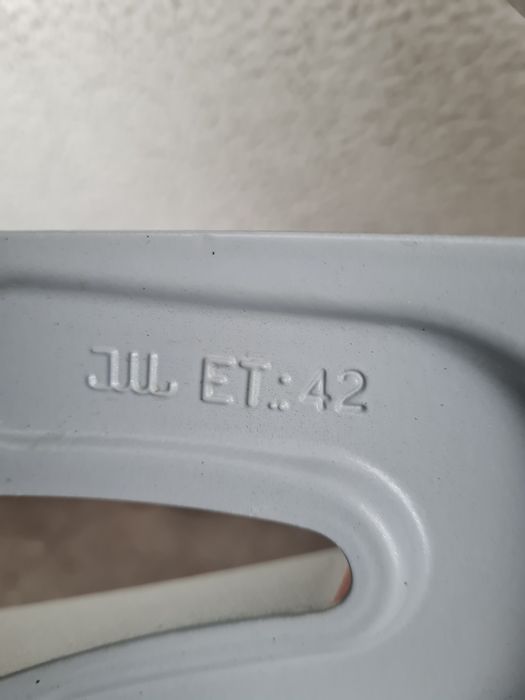 Джанти за ФОРД ВОЛВО ПЕЖО СИТРОЕН R17 5x108 ET42 7J