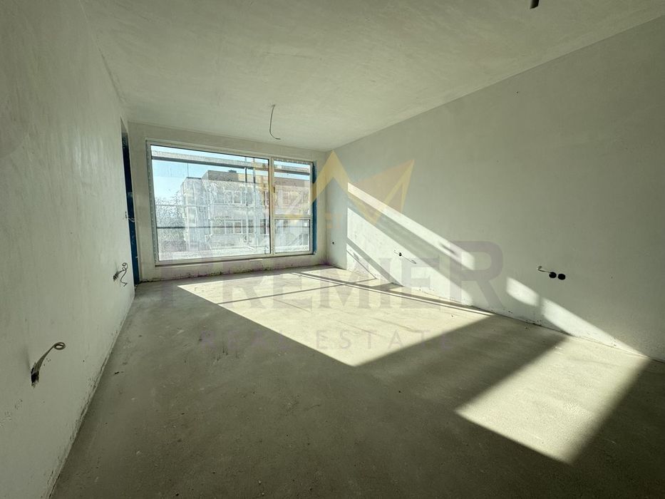 Продава се Двустаен апартамент в Варна, ХЕИ - 71 кв.м за 1146 €/кв.м - Снимка #1