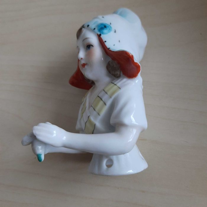 Фигурка колекционерска/ порцелан/