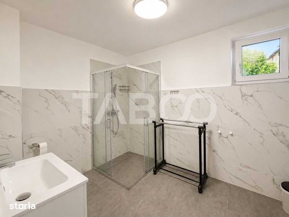 Spatiu birouri de inchiriat 2 camere si receptie zona Strand