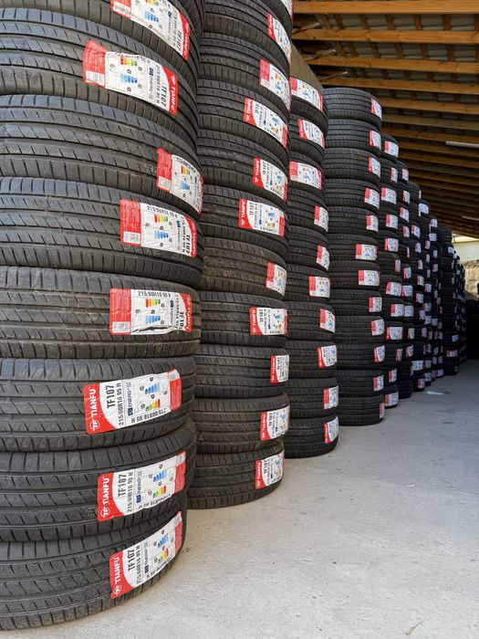 Новые Шины 215/60/16