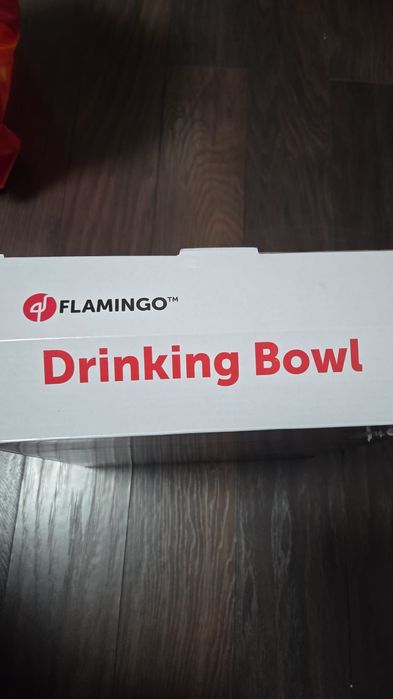 Bol de apa pt animale cu furtun