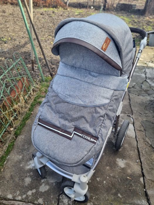 Продам коляску Teknum