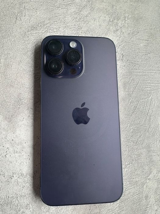 Продам или обменяю iphone 14 про мах 256