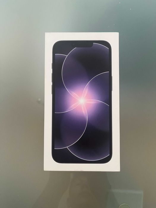 Нов iPhone 17e 256GB 36 месеца гаранция