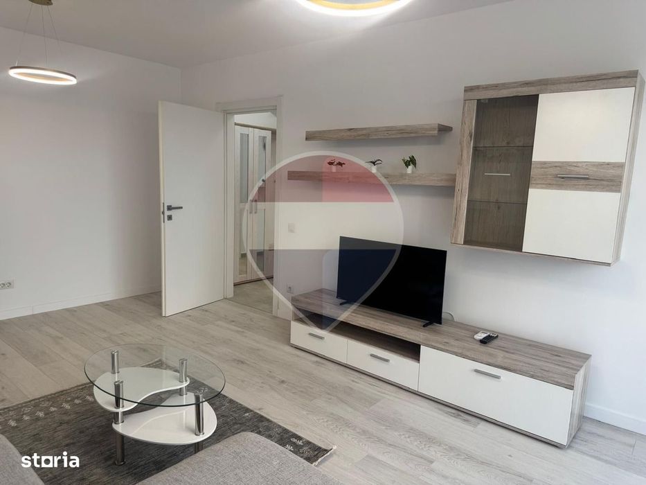 Inchiriere Apartament cu 2 camere, grădină de 62 mp și parcare