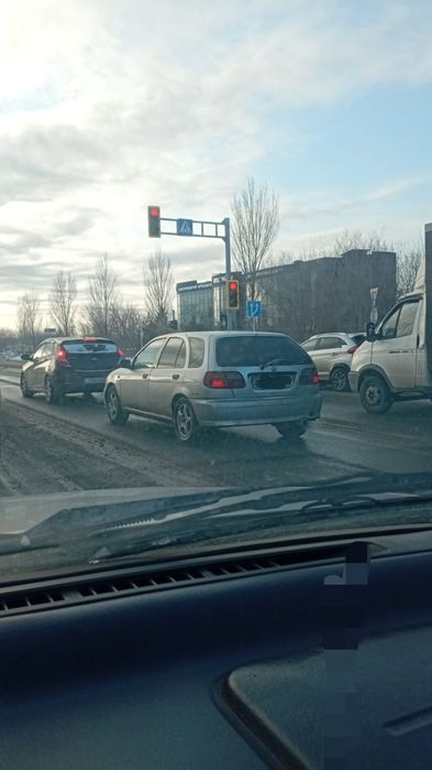 Продам машину Ниссан Альмера