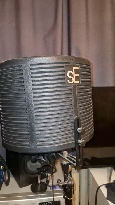 Микрофоны BEHRENGER B-1, С-1