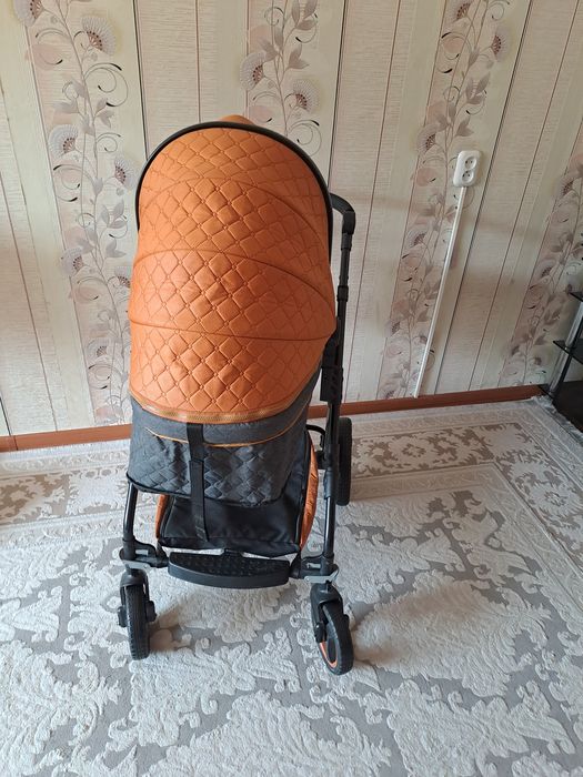Продам коляску 2 в 1