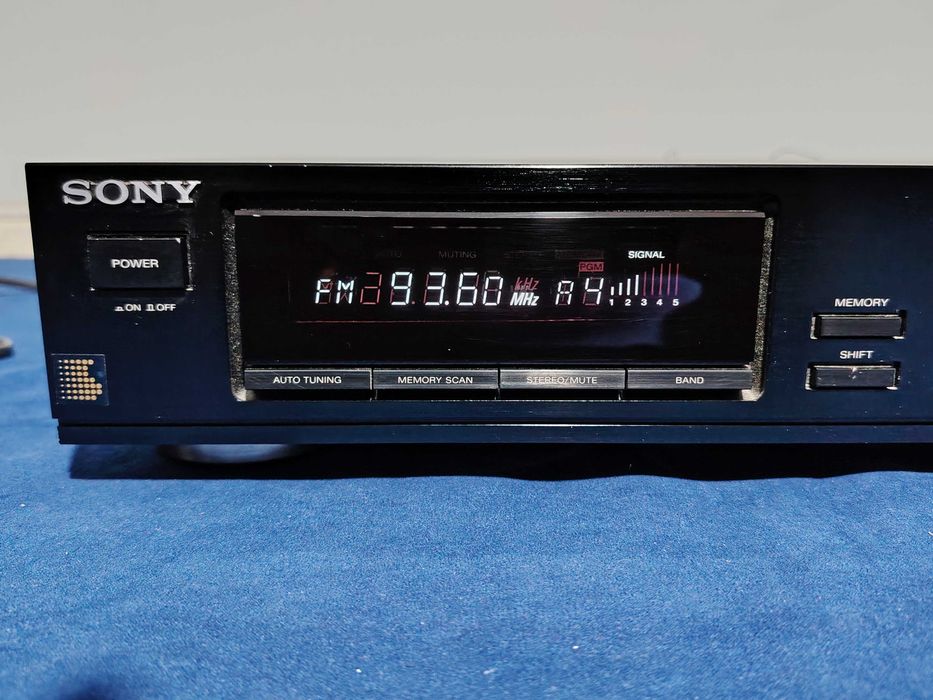 SONY ST-S120 FM Stereo/ FM-AM Tuner