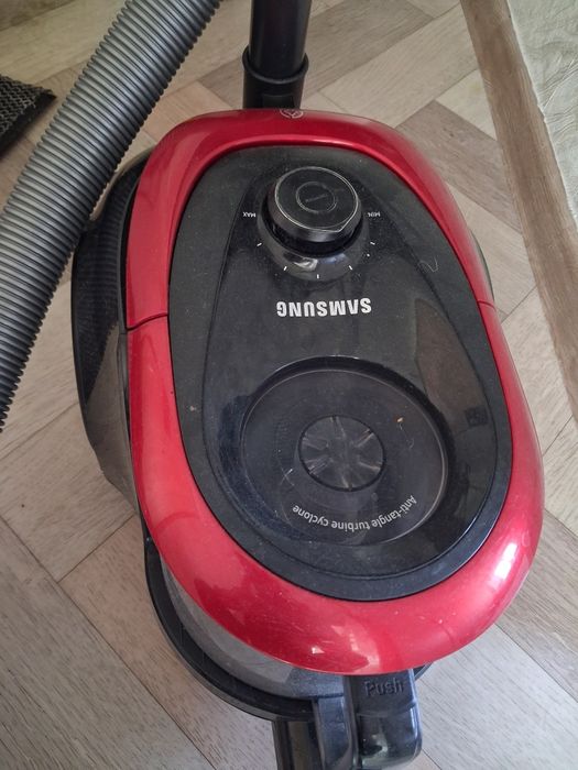 Продам  Пылесос самсунг