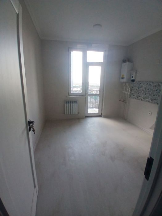 Срочна сотилади янги хайот туман нур хайот уйлари