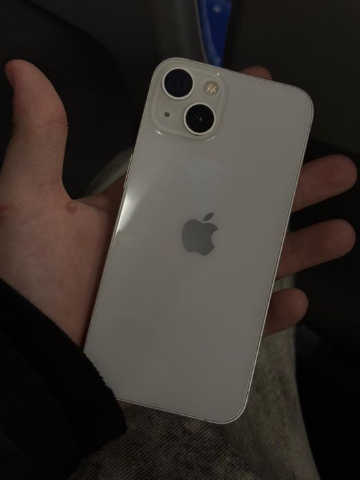 Продам б/у IPhone 13 в хорошем состоянии