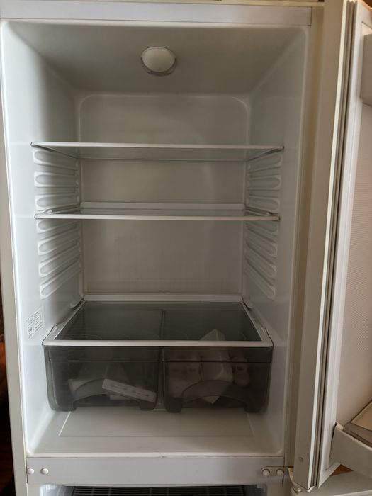 Продам рабочий холодильник